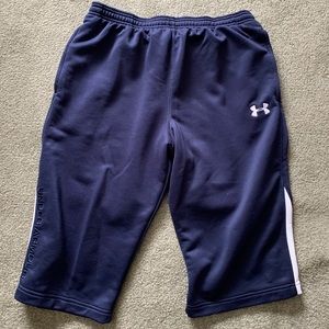 Under armor shorts Sz large